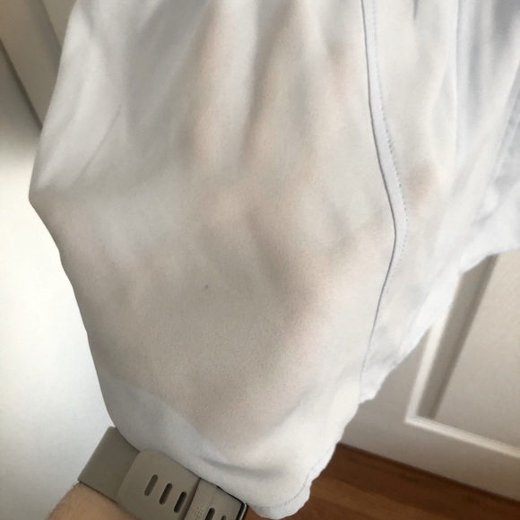 Medium Reitmans Blue Sleeveless Blouse - Picture 4 of 6